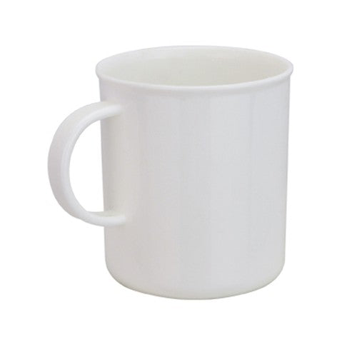 Plastic mugs 